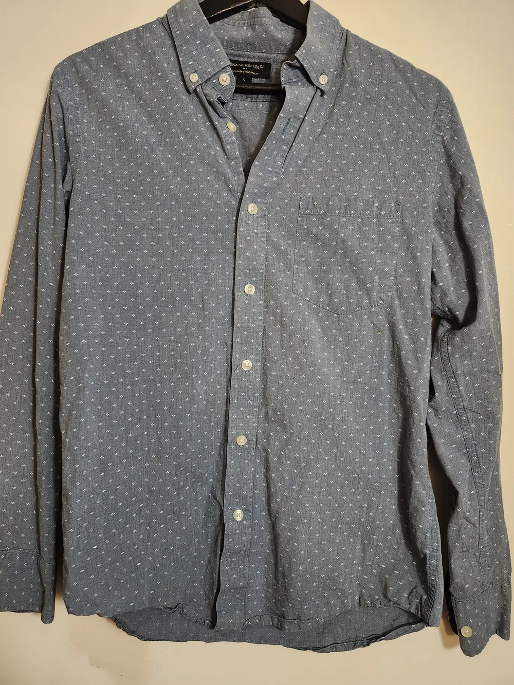 Banana Republic Men's Light Blue Micro-Print Button-Down Shirt - Size Small